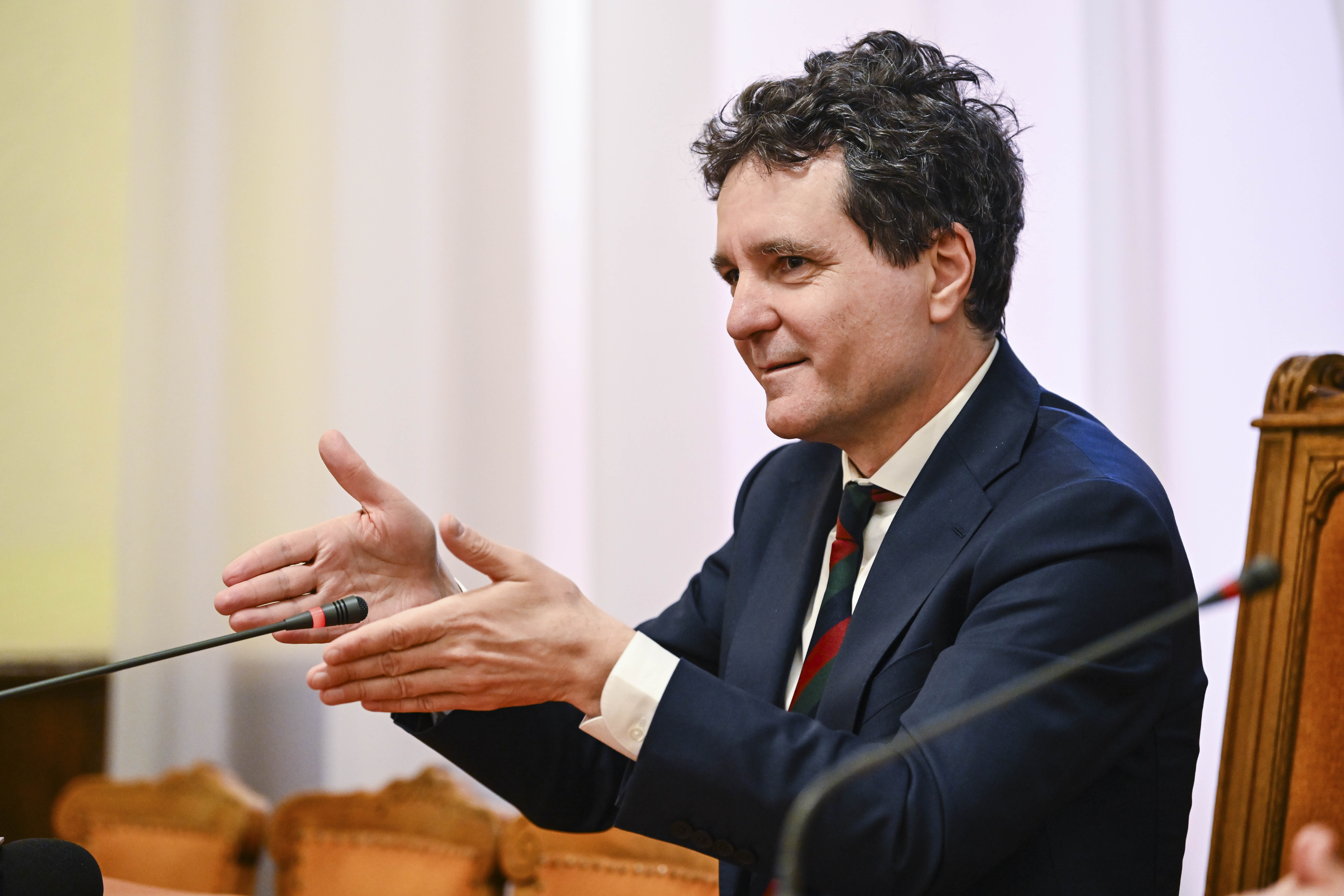 Nicuşor Dan dă exemplu primăria Bucureşti. Foto: Inquam/Flaviu Buboi