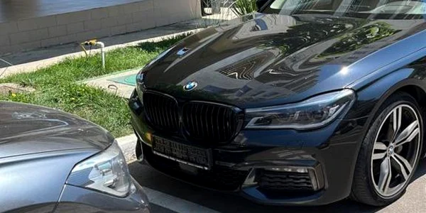 Autoturisme fără plăcuţe de înmatriculare FOTO Primăria Constanţa