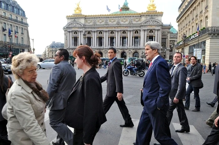 John Kerry, la Paris, în mai 2013 FOTO state.gov