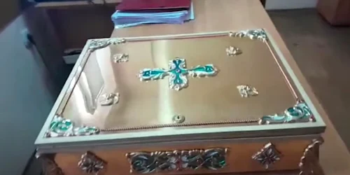 Moaștele a 80 de sfinți, găsite într o mașină la granița dintre Ucraina și Moldova Foto Captură video YouTube jpg