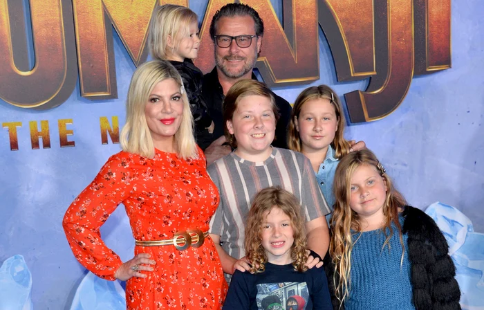 Tori Spelling cu familia  Shutterstock jpg