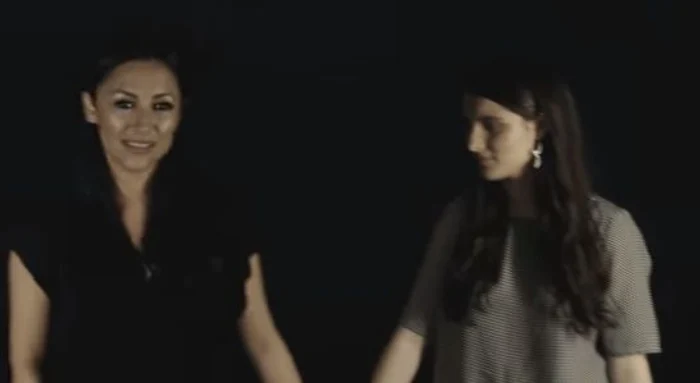 Andra și Mara au cântta o piesă compusă de adolescentă