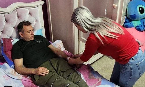 Iulia Sabbagh, în timp ce și îngrijea soțul Foto Iulia Sabbagh   FB jpg