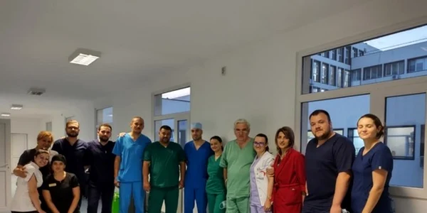 Echipa medicală care a realizat prelevarea de organe FOTO Centrul de Prelevare Organe Arad