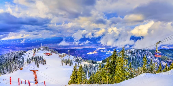 vedere panoramica iarna masivul postavaru shutterstock 637472167 jpg