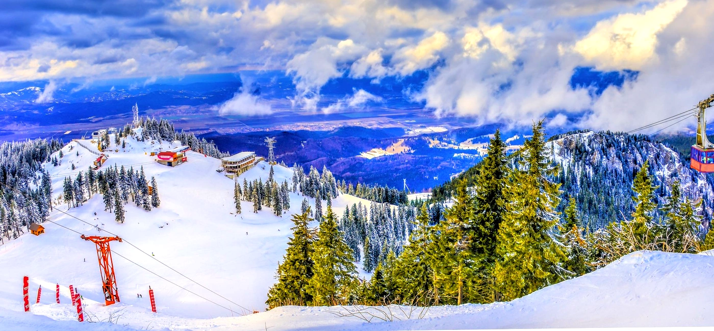 vedere panoramica iarna masivul postavaru shutterstock 637472167 jpg