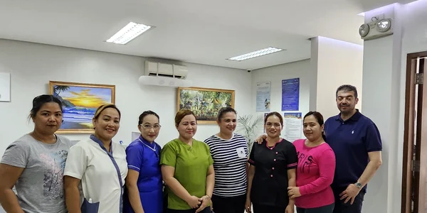 muncitori straini Filipine  Foto Work From Asia jpg