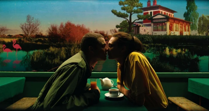 Stop-cadru din pelicula „Love“ de Gaspar Noé.