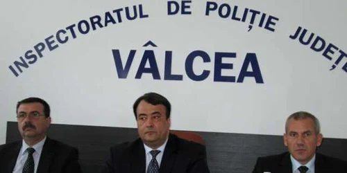 11 poliţişti vâlceni au fost sancţionaţi disciplinar în acest an