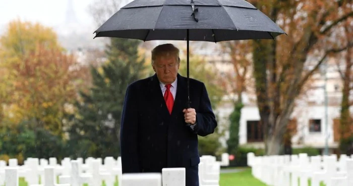 Donald Trump in cimitir FOTO AFP