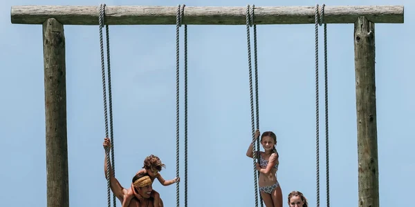 familie de turisti jpg