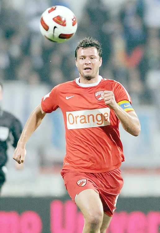 Cinci trofee a câştigat Niculae la Dinamo: un titlu, trei Cupe, o Supercupă