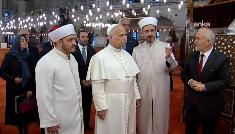 Papa Leon a vizitat Moscheea Albastră din Istanbul, fără să se roage