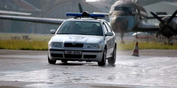 Politia cehă s-a mobilizat în câteva zile pentru a-i proteja pe participanţii la funeralii