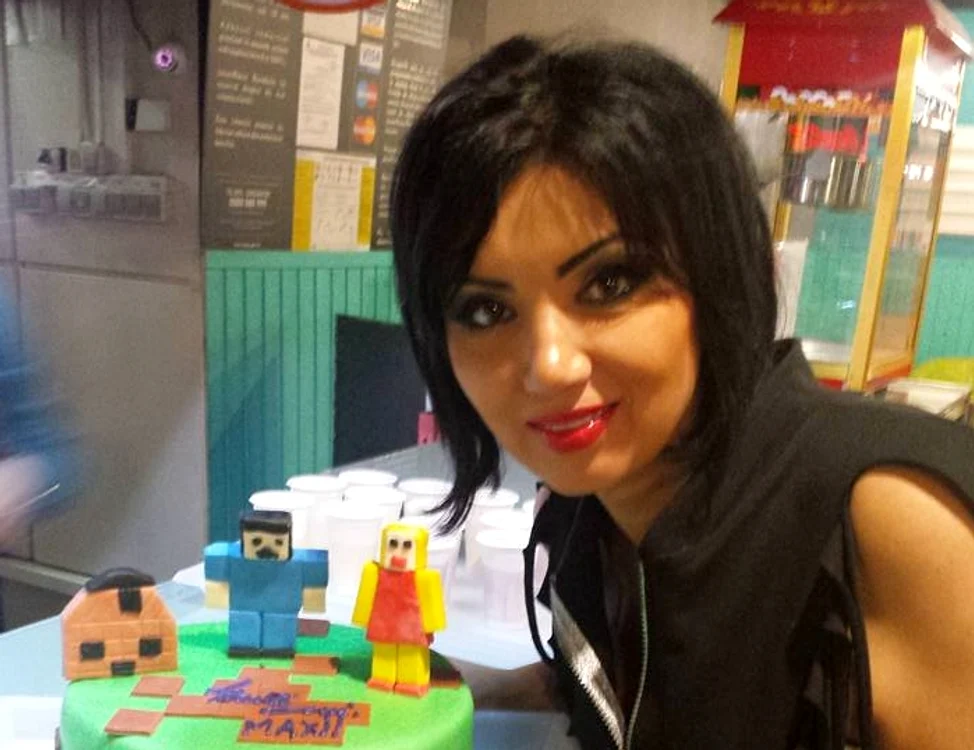 
    Adriana Bahmuţeanu a înflorit după despărţirea de Silviu PrigoanăFoto: arhiva personală  