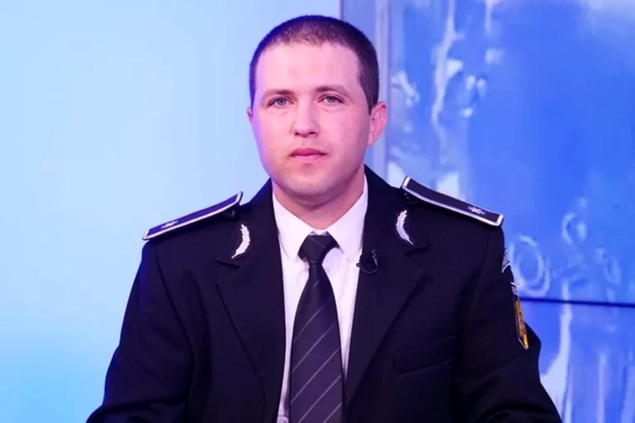 Acuzat că a violat o fată de 11 ani, Tiberiu Cebotaru, șeful Serviciului Poliţia Călare Iaşi, rămâne în arest 