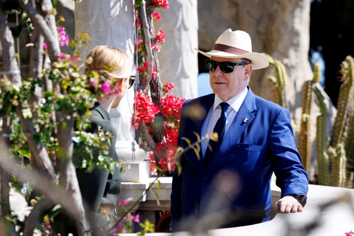 Charlene și Albert la redeschiderea grădinii exotice Monaco 11 jpg