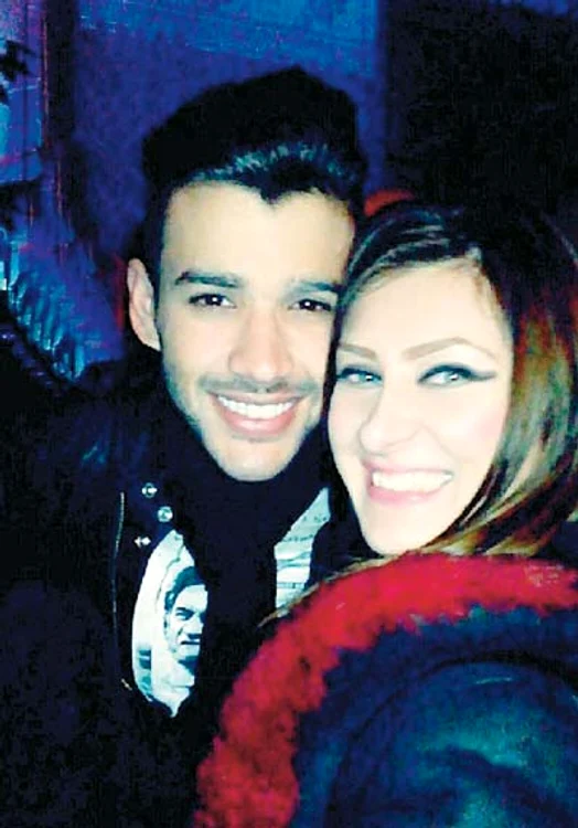 Gabriela a mers la  filmările pentru  un videoclip al  Antoniei şi nu  a ratat ocazia de  a se poza cu ea (Fotografii: Arhivă personală)