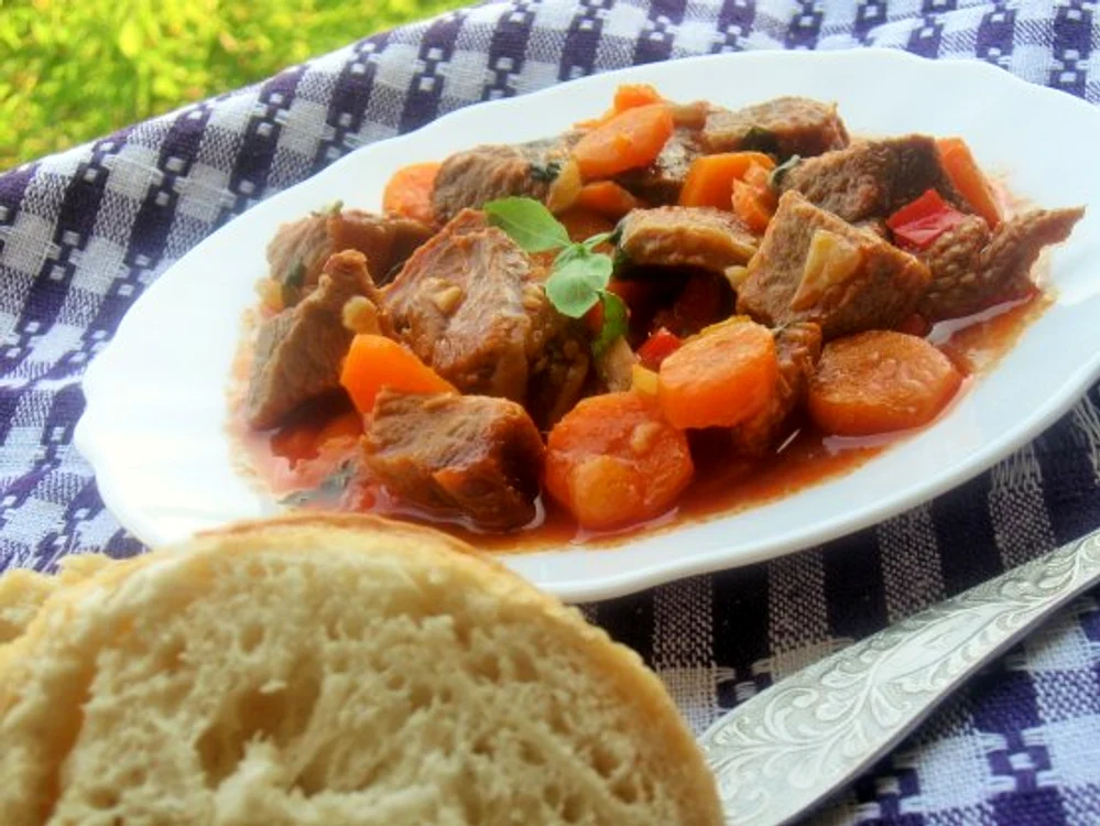 Pulpă de vită în sos