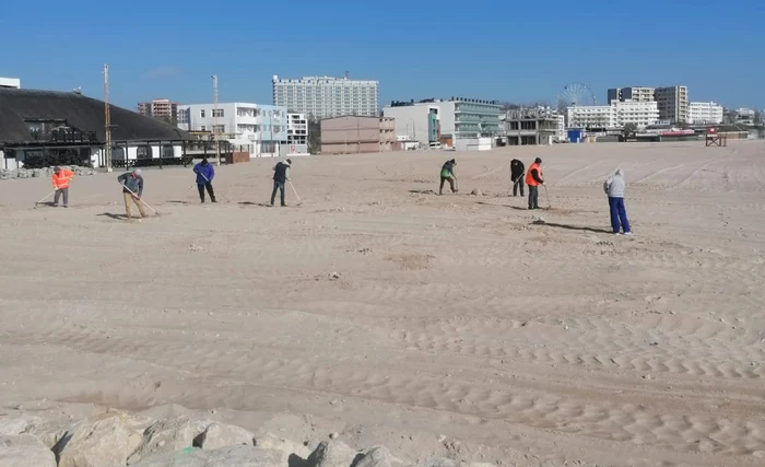 Pregătirea plajelor a început încă din februarie