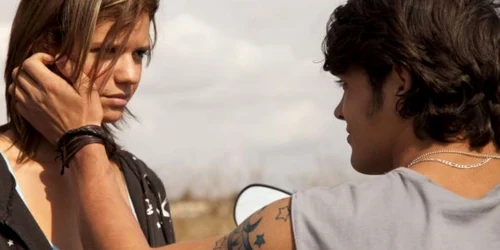 Metoda "prin îndrăgostire" este folosită în traficul de persoane