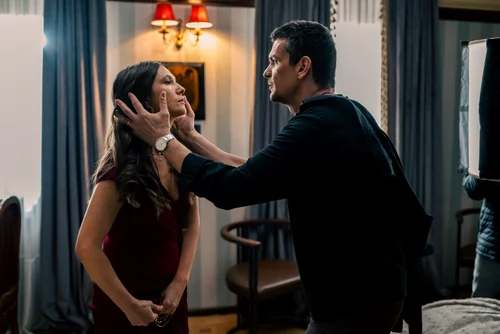 Adela Popescu și Tudor Chirilă în serialul „Trafic”. FOTO: PRO TV