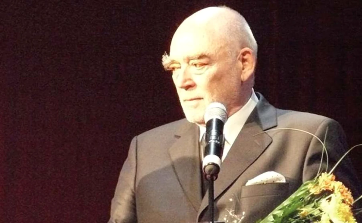 
    Mircea Albulescu  