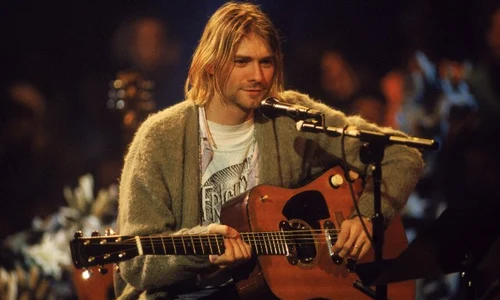 kurt cobain mtv unplugged guitar frances bean divorce 640x432 jpeg
