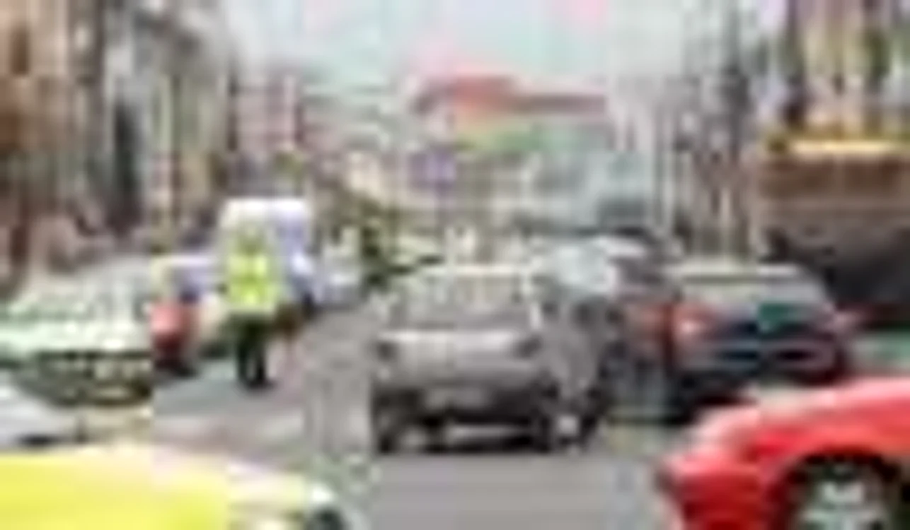 Traficul de pe Tudor Vladimirescu s-a desfăşurat cu dificultate astăzi