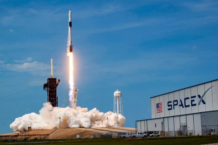 Lansare rachetă SpaceX Falcon 9 FOTO International Space Station / Facebook