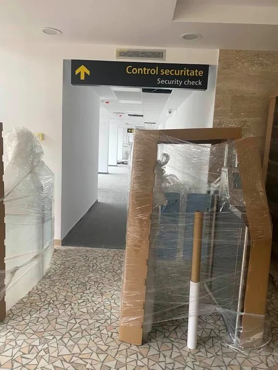 
    Indicatoarele au fost montate, chiar dacă nu s-au finalizat lucrările  