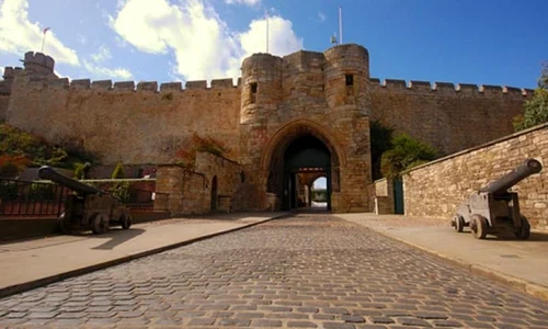 Biserică de peste 1000 de ani descoperită sub castelul lui William Cuceritorul jpeg