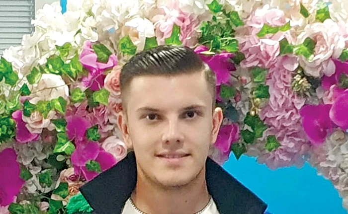 
    Artistul a fost în 2012 „Cel mai frumos argeşean”  