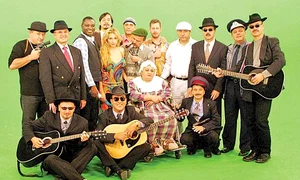 Grupul „Vouă”, alături de care Marinela Chelaru a încântat sute de români  jpeg