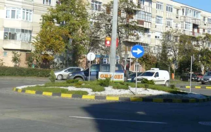 Spațiu verde amenajat de firme