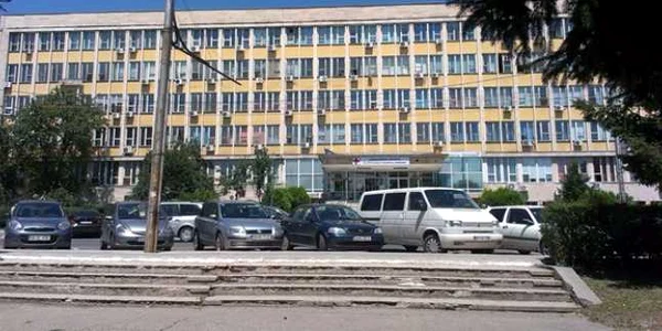 Policlinica din Iaşi are fonduri pentru jumătate de lună