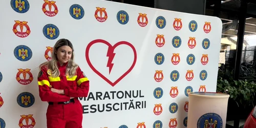 bianca maria oana, eleva paramedic si cercetatoare   foto arhiva personala (22) jpeg