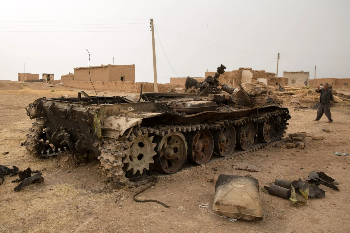 
    Extremiștii din Statul Islamic distrug orașul antic Palmira bucată cu bucatăfoto: Hepta  