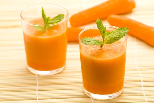 fresh carrot juice and mint jpeg