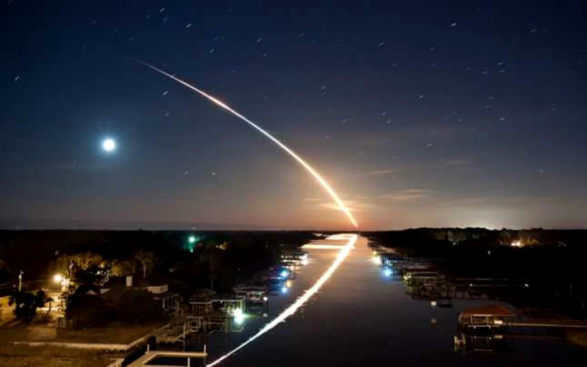 Lansarea navetei Endeavour STS-130 (Ponte Vedra, Florida)