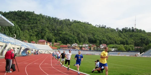 FOTO Cei mai buni pompieri din ţară se întrec la Râmnicu Vâlcea