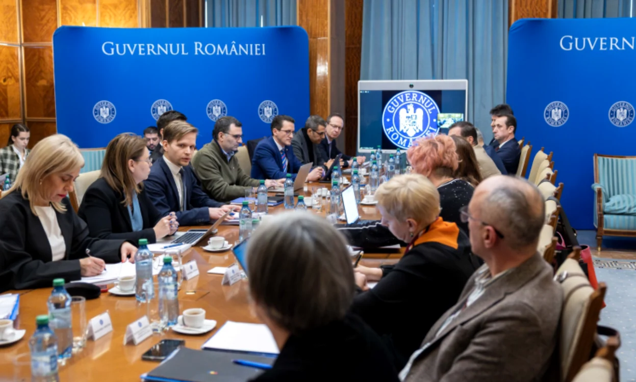 Membrii Comitetului au discutat şi au agreat mai multe direcţii de acţiune. FOTO: gov.ro