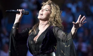 shania twain shutterstock 717614656 jpg