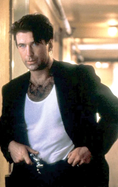 În 1994, în filmul  “Evadarea”, rebelul  Baldwin nici nu  visa să fie tată