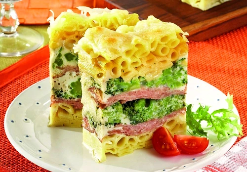 paste cu broccoli si sunca la cuptor jpeg