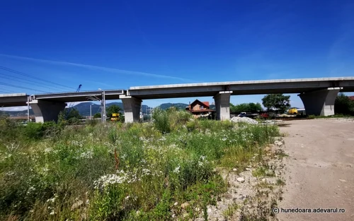 pasaj peste calea ferata din Deva foto daniel guta adevarul