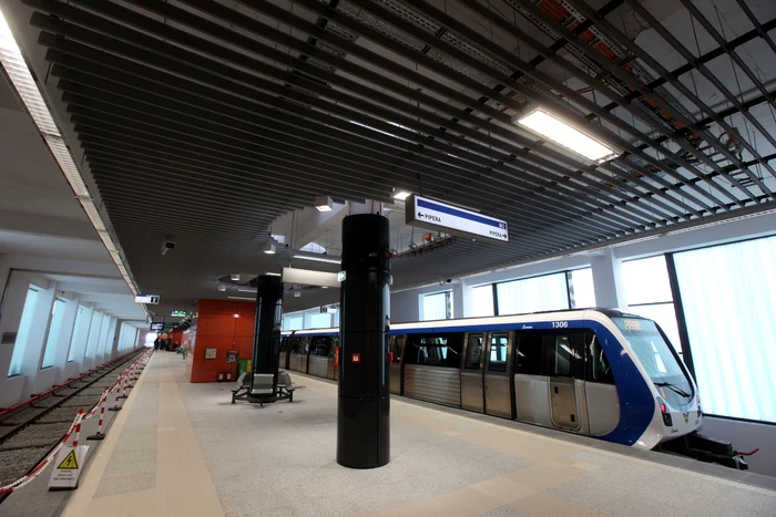 Salariaţii de la metrou ar putea intra în grevă. Foto: Sever Gheorghe