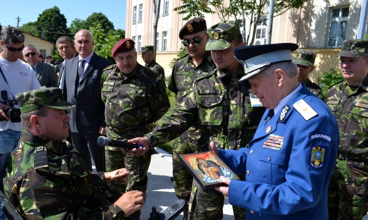 Cei doi militari eroi, faţă în faţă