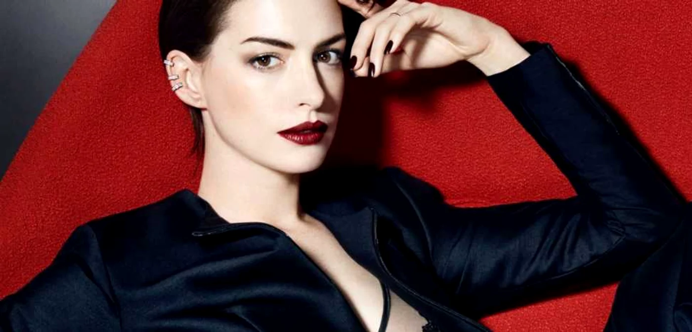 Actriţa Anne Hathaway, 32 de ani. FOTO