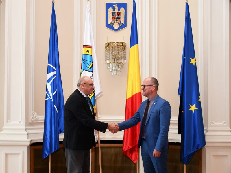 Șeful CCR, Marian Enache, discuții cu președintele CSM despre necesitatea unui dialog permanent în sistemul judiciar